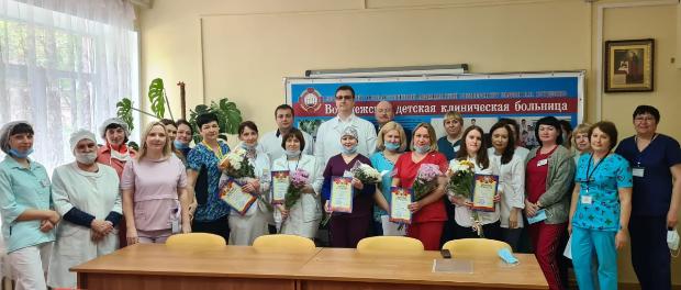 Медицинские сестры ВДКБ награждены Почетными грамотами