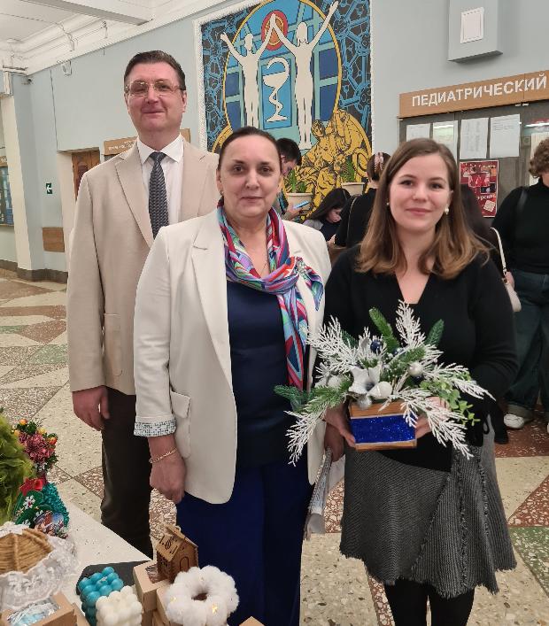 Главный врач ВДКБ ВГМУ принял участие в благотворительной ярмарке